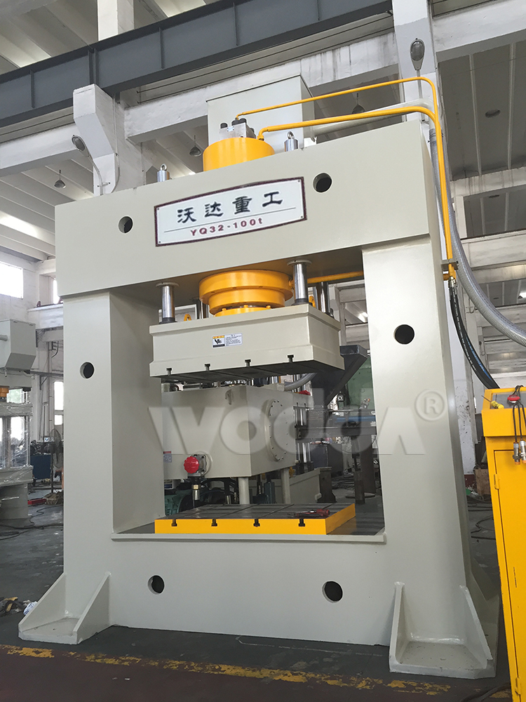 龍(long)門液(ye)壓機(ji)