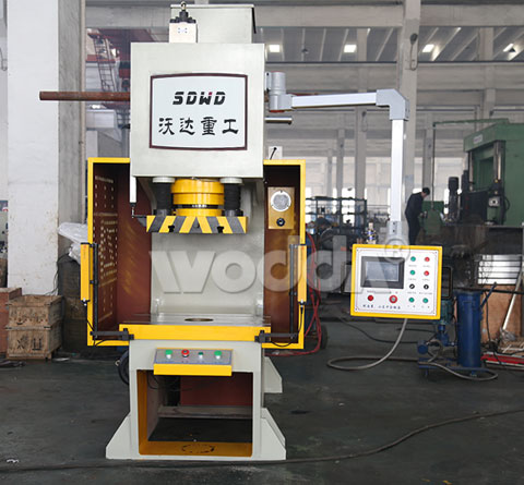 63t液壓沖(chong)床