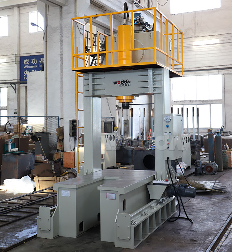 小(xiao)型龍(long)門液(ye)壓機(ji)