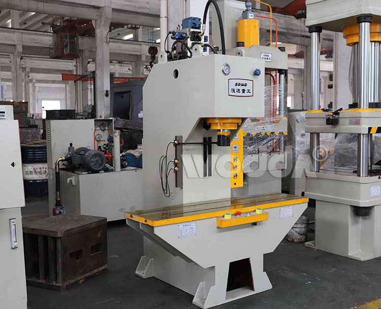 單(dan)柱液壓(ya)機