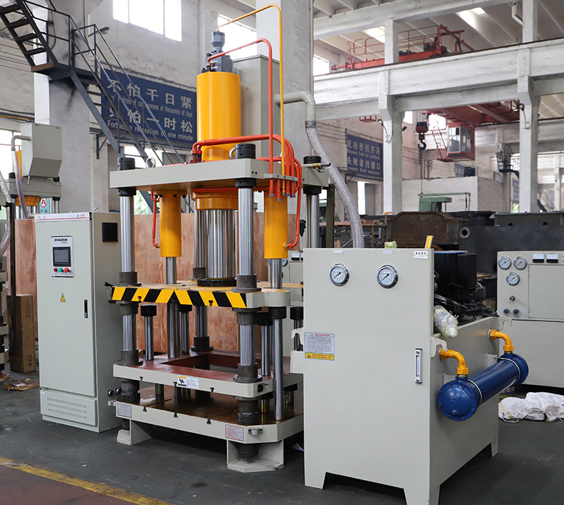 電磁爐(lu)隔熱圈液(ye)壓機