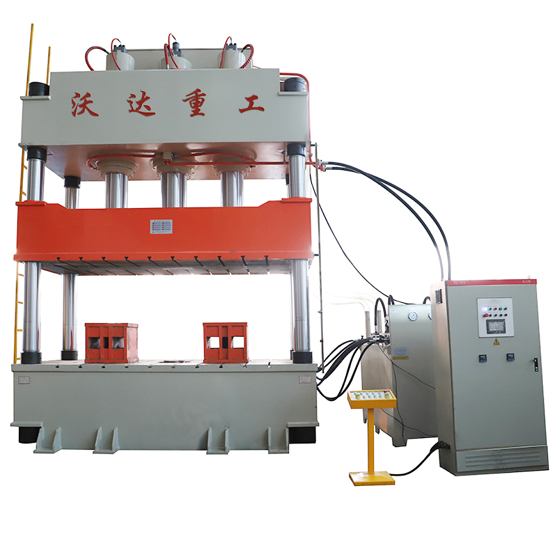 630噸(dun)雙缸大行(hang)程四柱液(ye)壓機