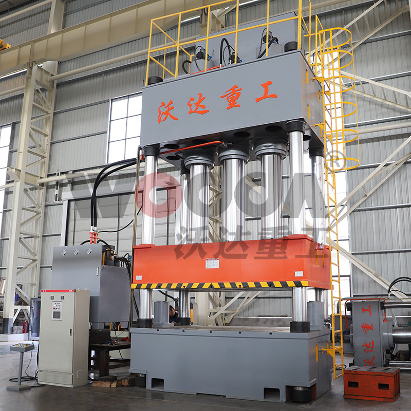 玻璃(li)鋼汽車(che)防撞梁(liang)模壓液(ye)壓機