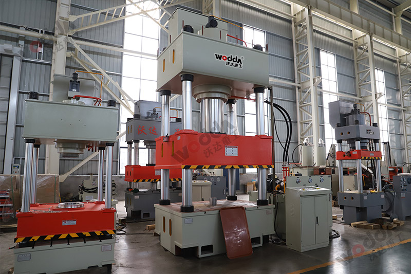 630噸拉伸(shen)液壓機