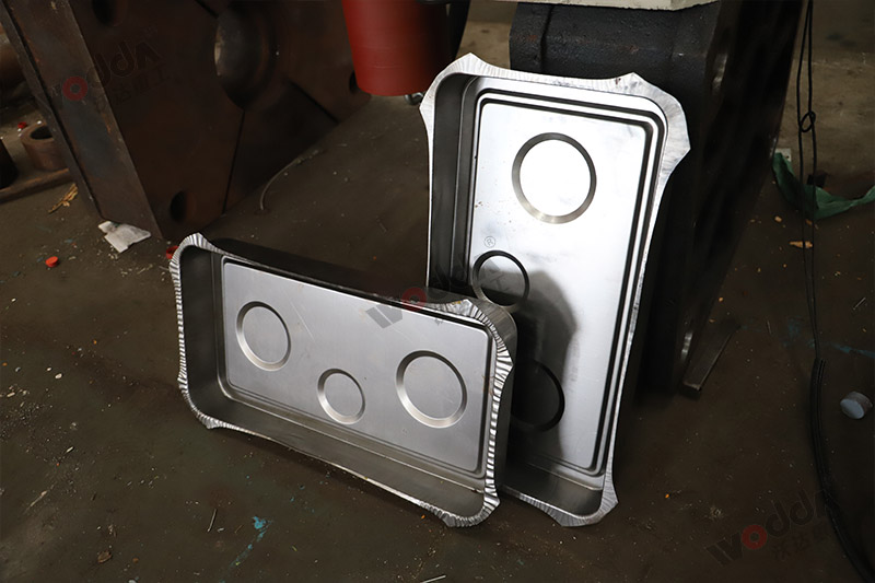 不鏽(xiu)鋼托盤拉(la)伸液壓機(ji)