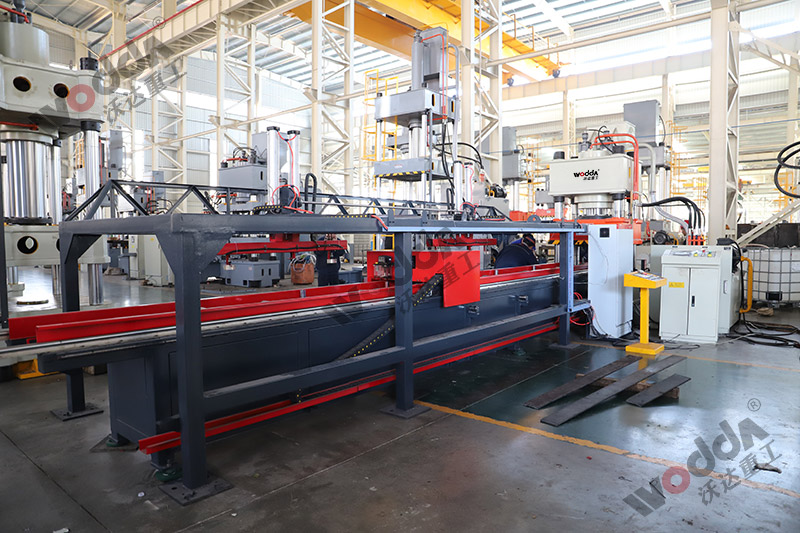 400噸錨(mao)杆托(tuo)盤生(sheng)産線(xian)