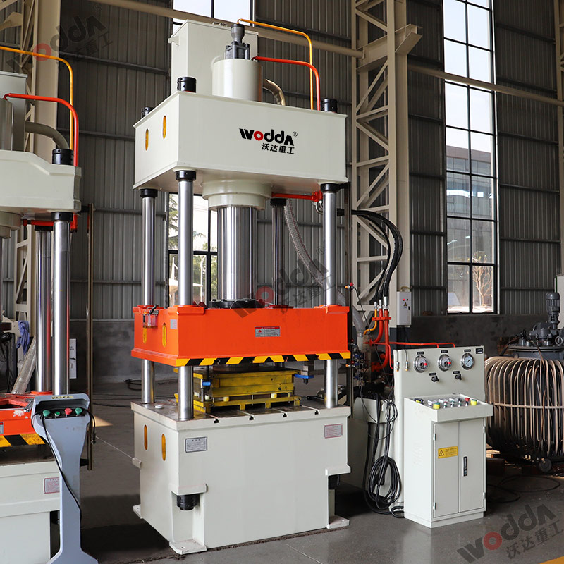 不鏽鋼(gang)闆材拉(la)伸機 不(bu)鏽鋼闆(pan)材拉伸(shen)機