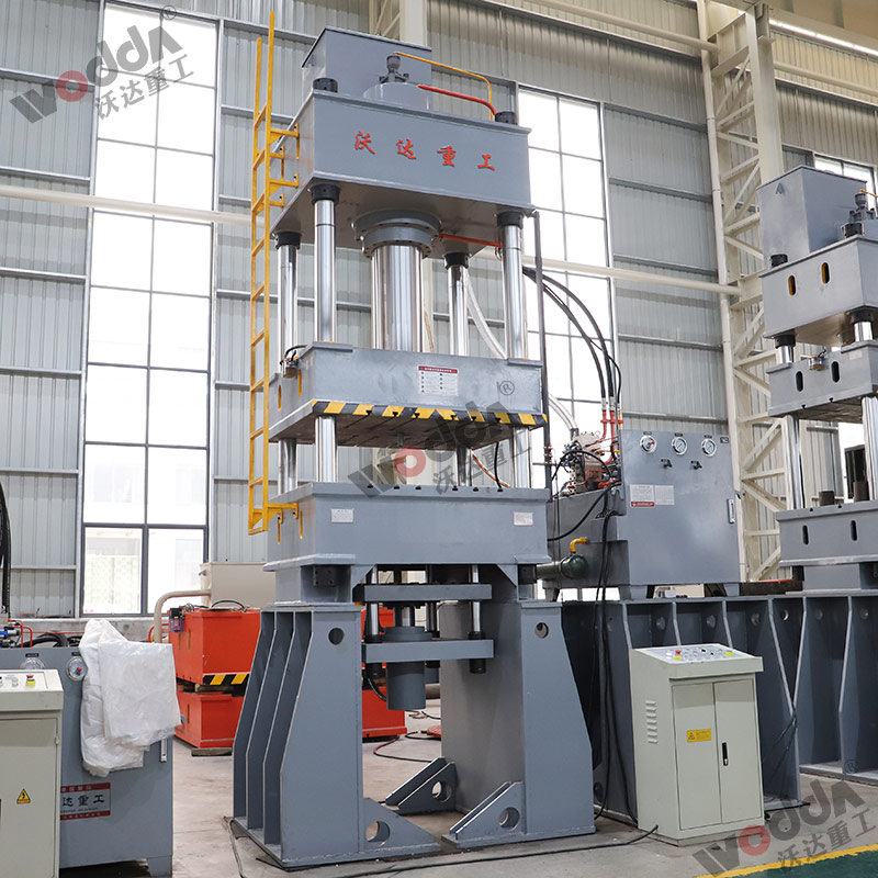 315噸四柱(zhu)拉伸液壓(ya)機