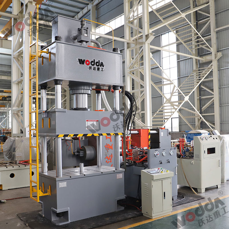 200噸拉(la)伸液(ye)壓機(ji)