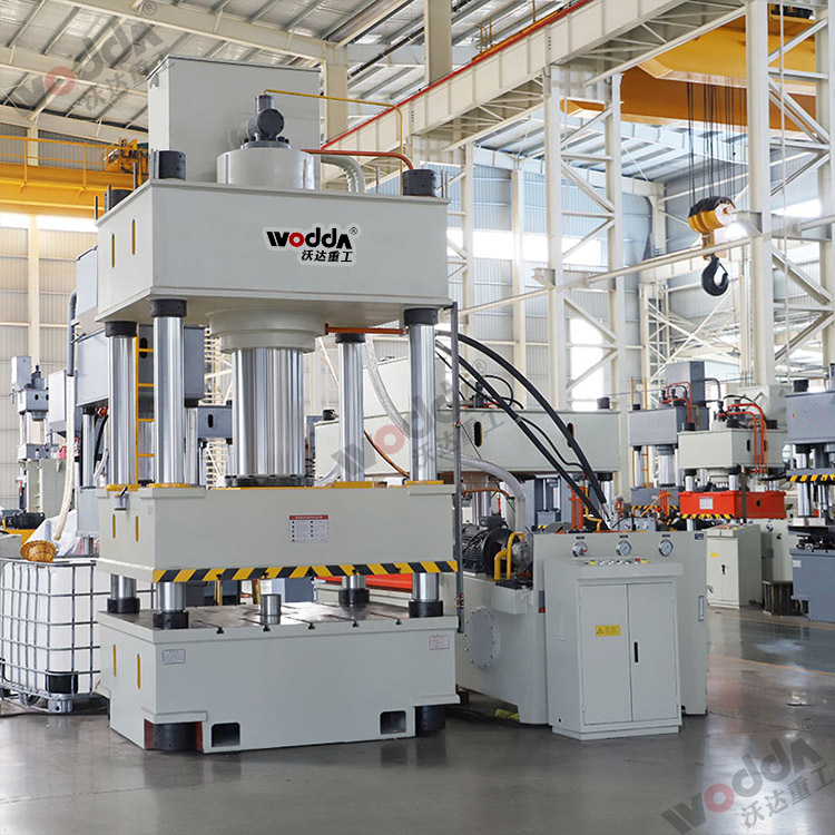 630噸拉(la)伸液(ye)壓機(ji)