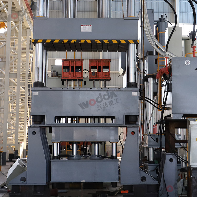 1000噸液(ye)壓機(ji)（液壓(ya)墊）