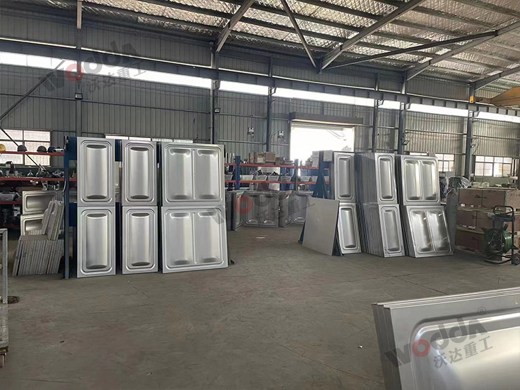 不(bu)鏽鋼水箱(xiang)沖壓闆