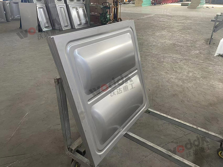 巧克力(li)水箱闆