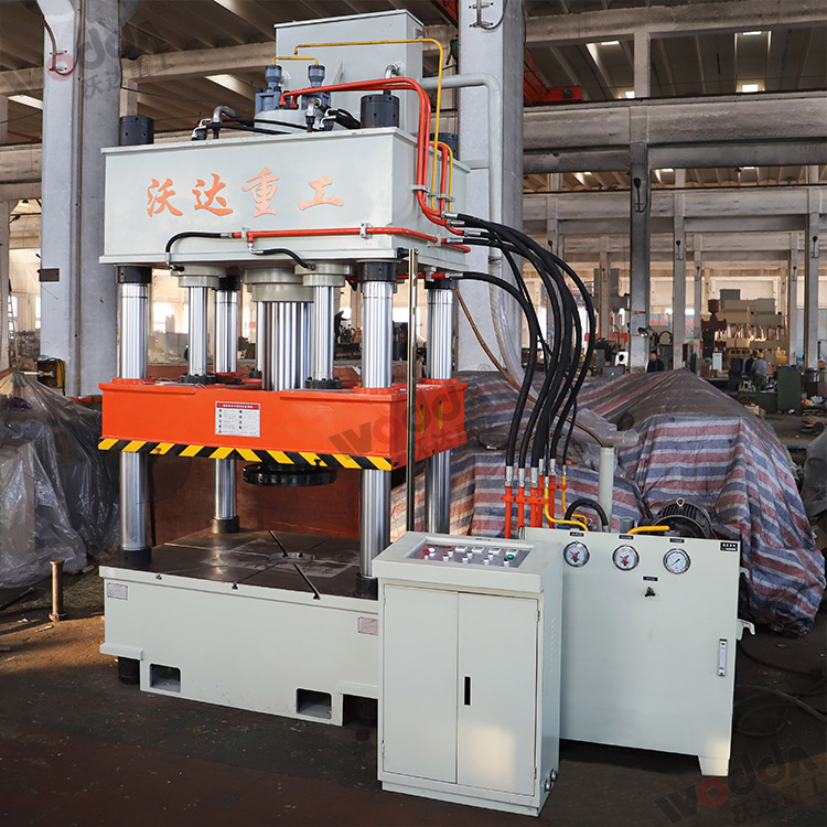 315噸薄(bao)闆拉伸液(ye)壓機