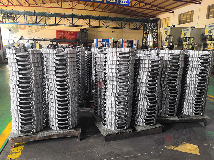 汽(qi)車離(li)合器(qi)外殼(ke)成品(pin)