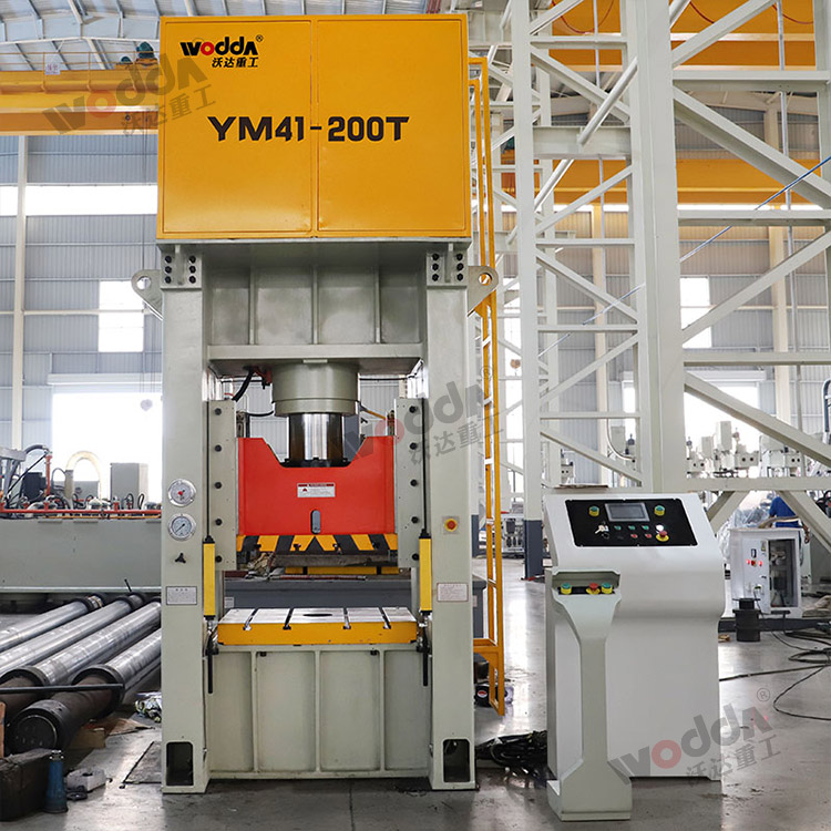 200噸框(kuang)架式液(ye)壓機（圖(tu)2）