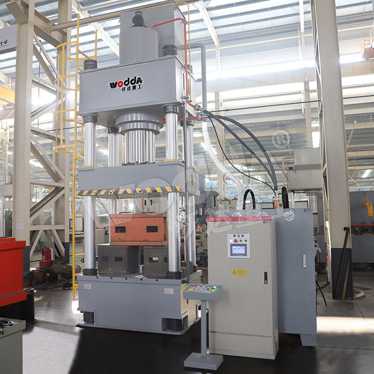 630噸拉伸液(ye)壓機