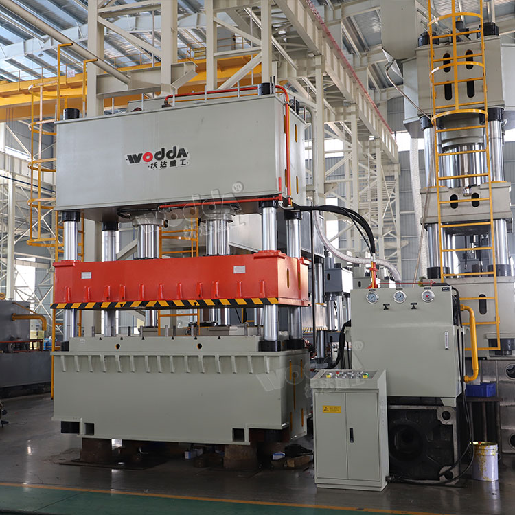 汽(qi)車配件(jian)拉伸液(ye)壓機