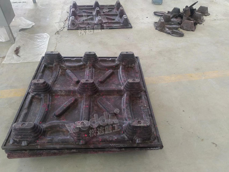 一(yi)次成型的(de)塑料托盤(pan)産品