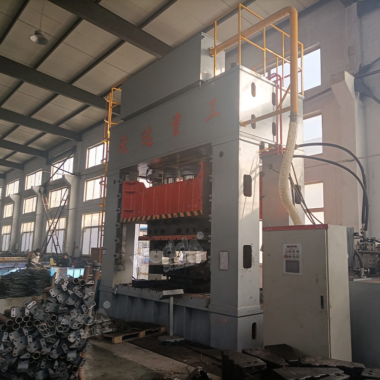 1000噸框架(jia)式液壓(ya)機