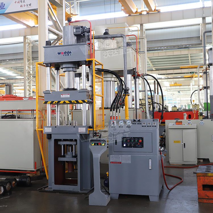 100噸(dun)四柱液壓(ya)機