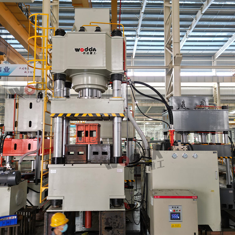 1000噸壓(ya)力機車(che)間實物(wu)