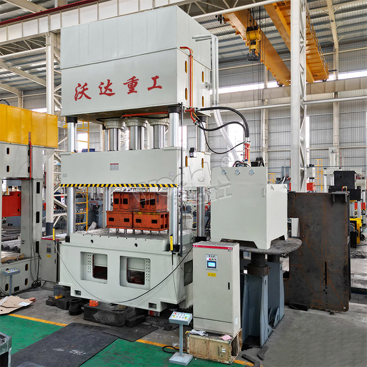 1000噸(dun)四柱液(ye)壓機帶(dai)液壓墊(nian)