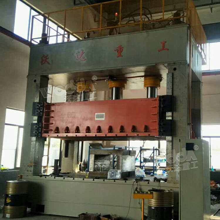 800噸框架式(shi)液壓機