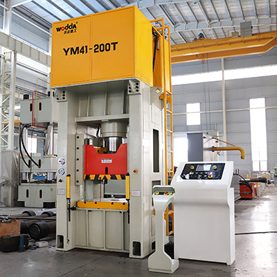 200噸框(kuang)架式(shi)液壓(ya)機