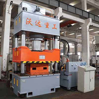 500噸鋼(gang)闆壓型四(si)柱液壓機(ji)