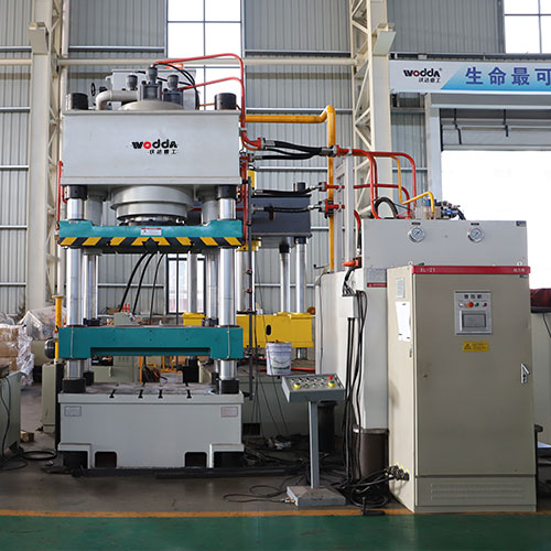 630噸牛(niu)羊舔(tian)磚液(ye)壓機(ji)_630噸四(si)梁四(si)柱液(ye)壓機(ji)